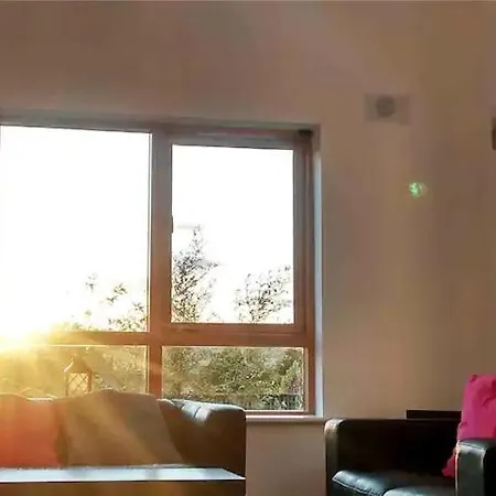 Villa Large Detached Avoca