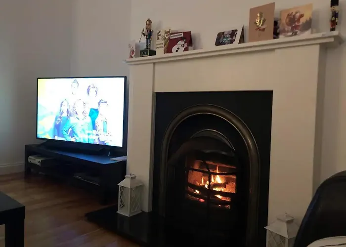 Villa Large Detached *