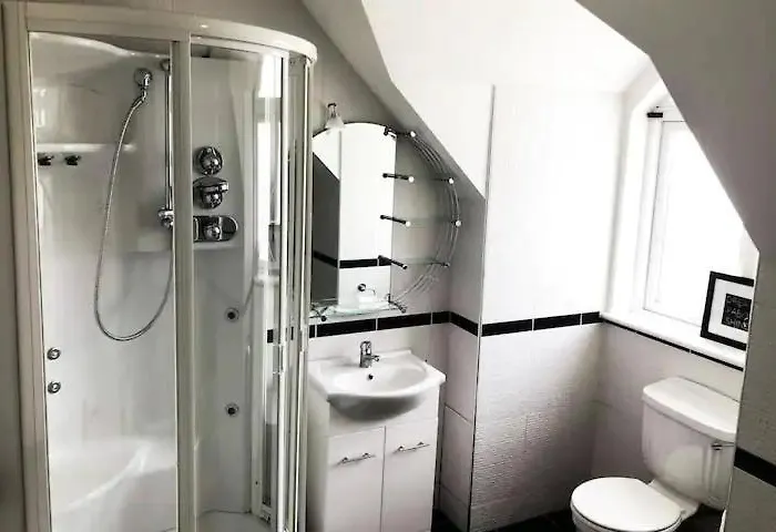 Large Detached * Avoca