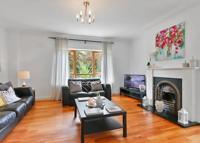 Large Detached Villa Avoca