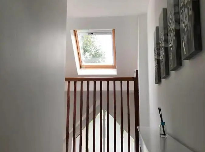 Villa Large Detached Avoca